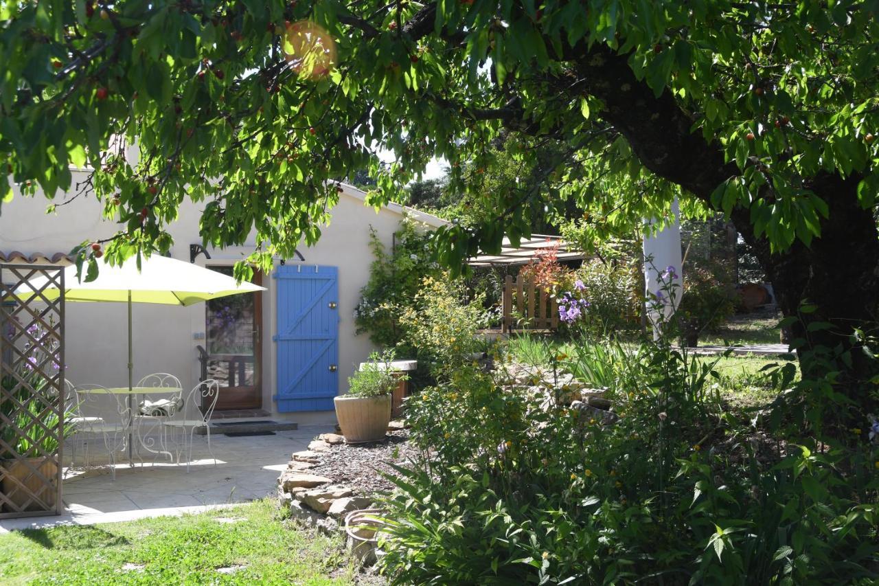 Вилла L'Ocabee La Tour-d'Aigues Экстерьер фото